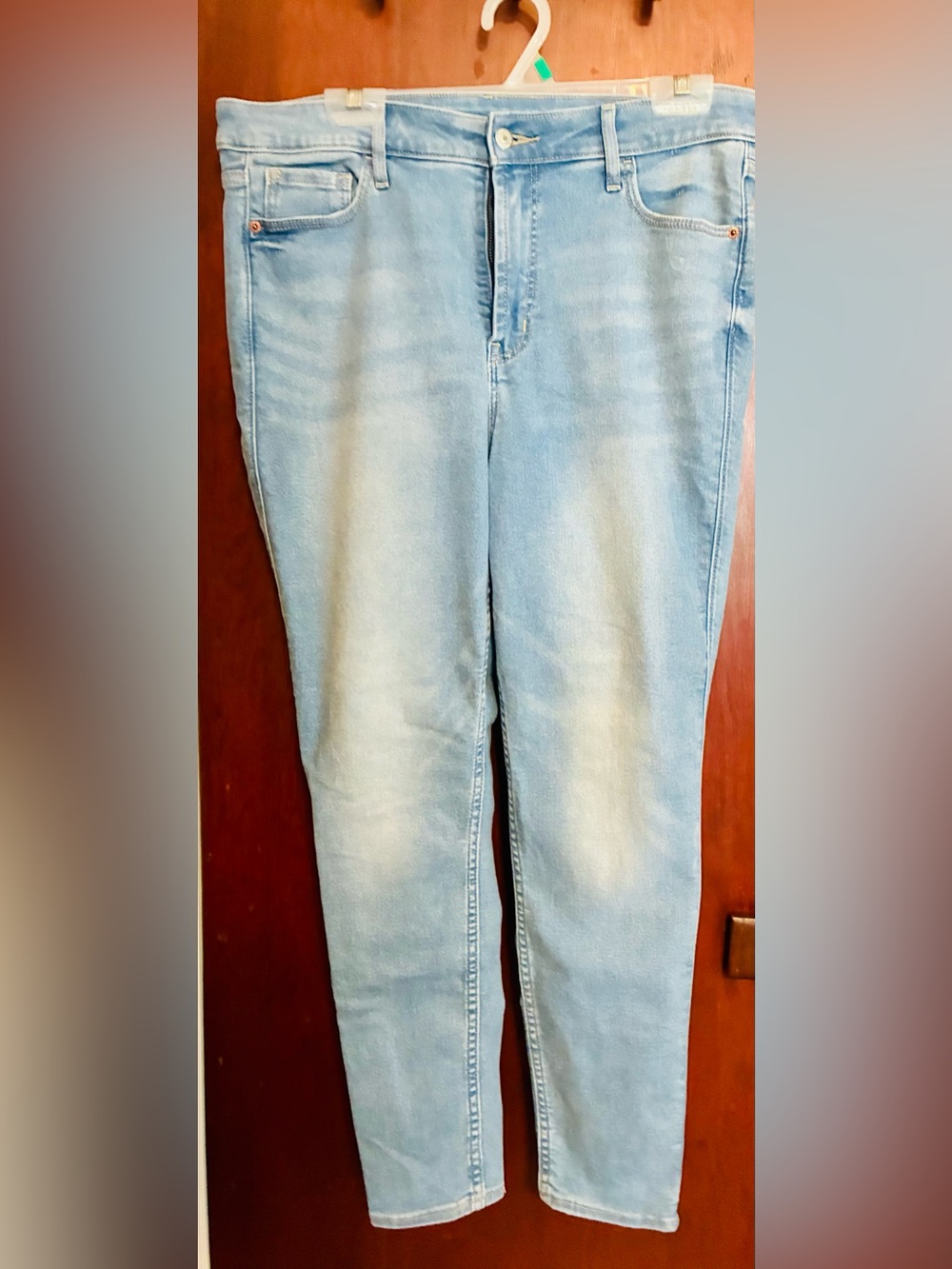 Old Navy Light Wash Skinny Jeans